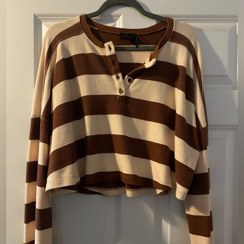UO sweater
